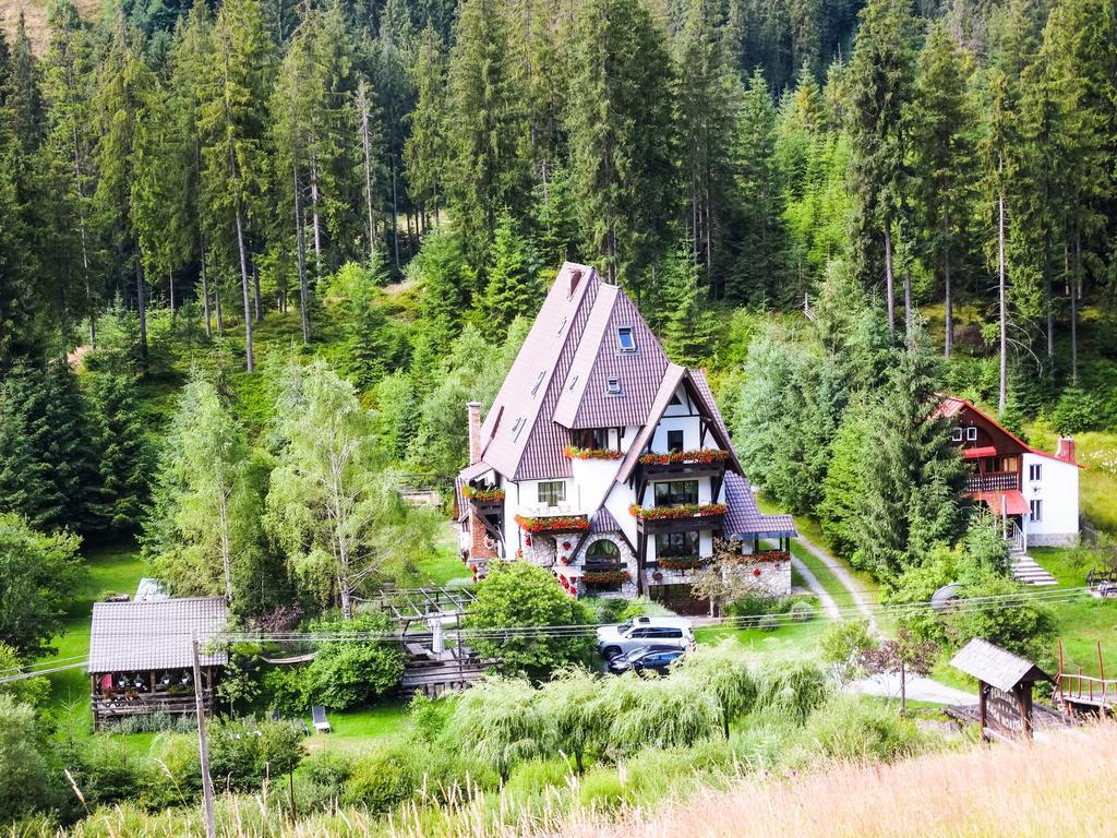 Pensiunea Casa Noastra Arieşeni エクステリア 写真