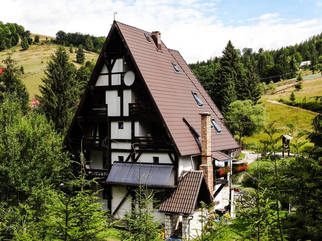 Pensiunea Casa Noastra Arieşeni エクステリア 写真