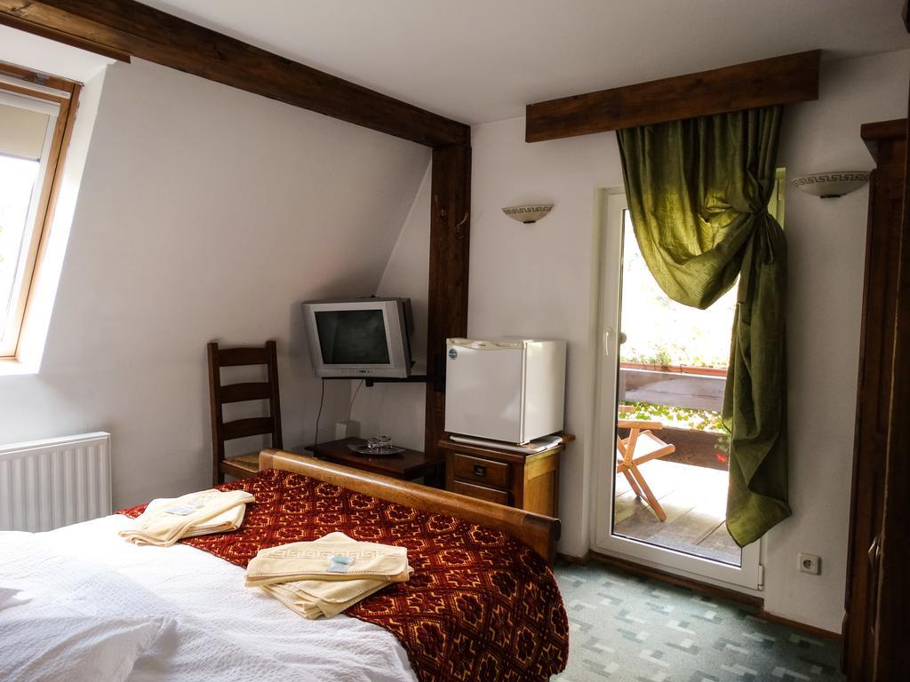 Pensiunea Casa Noastra Arieşeni エクステリア 写真